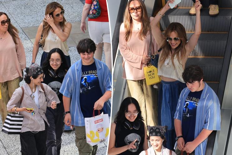 Upbeat Jennifer Lopez shows off dance moves during shopping trip with child Emme, 16, amid Ben Affleck divorce